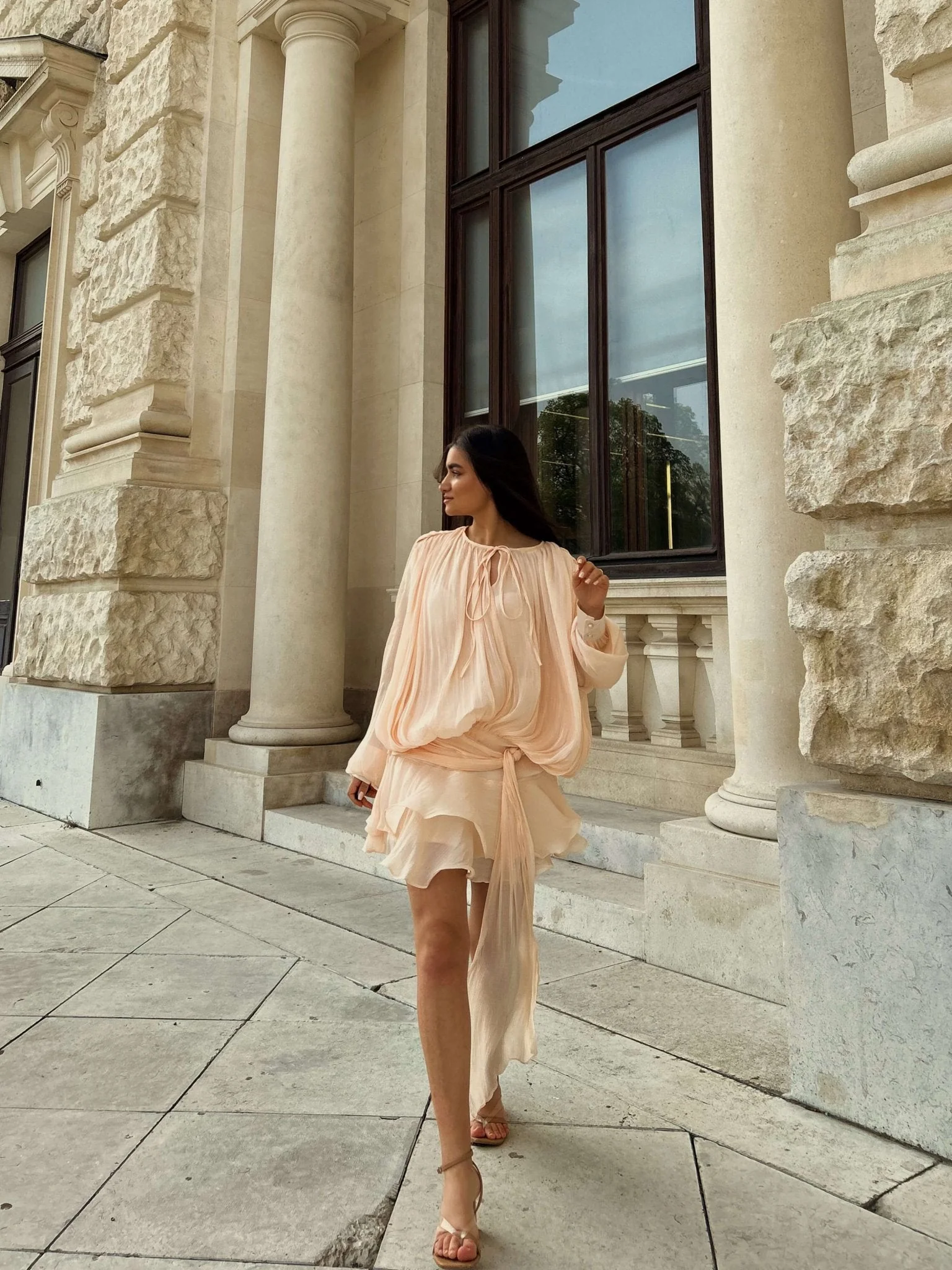 Aella | Chiffon-Minikleid Mit Volants - Image 6