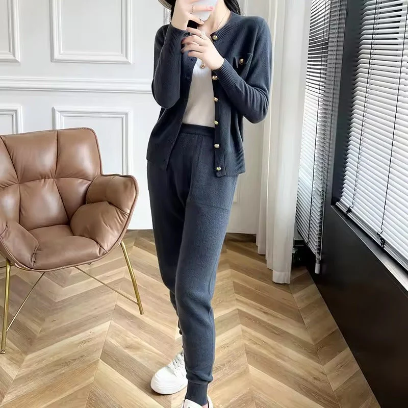 AGNA - SET AUS STRICKJACKE UND ELEGANTER HOSE - Image 4