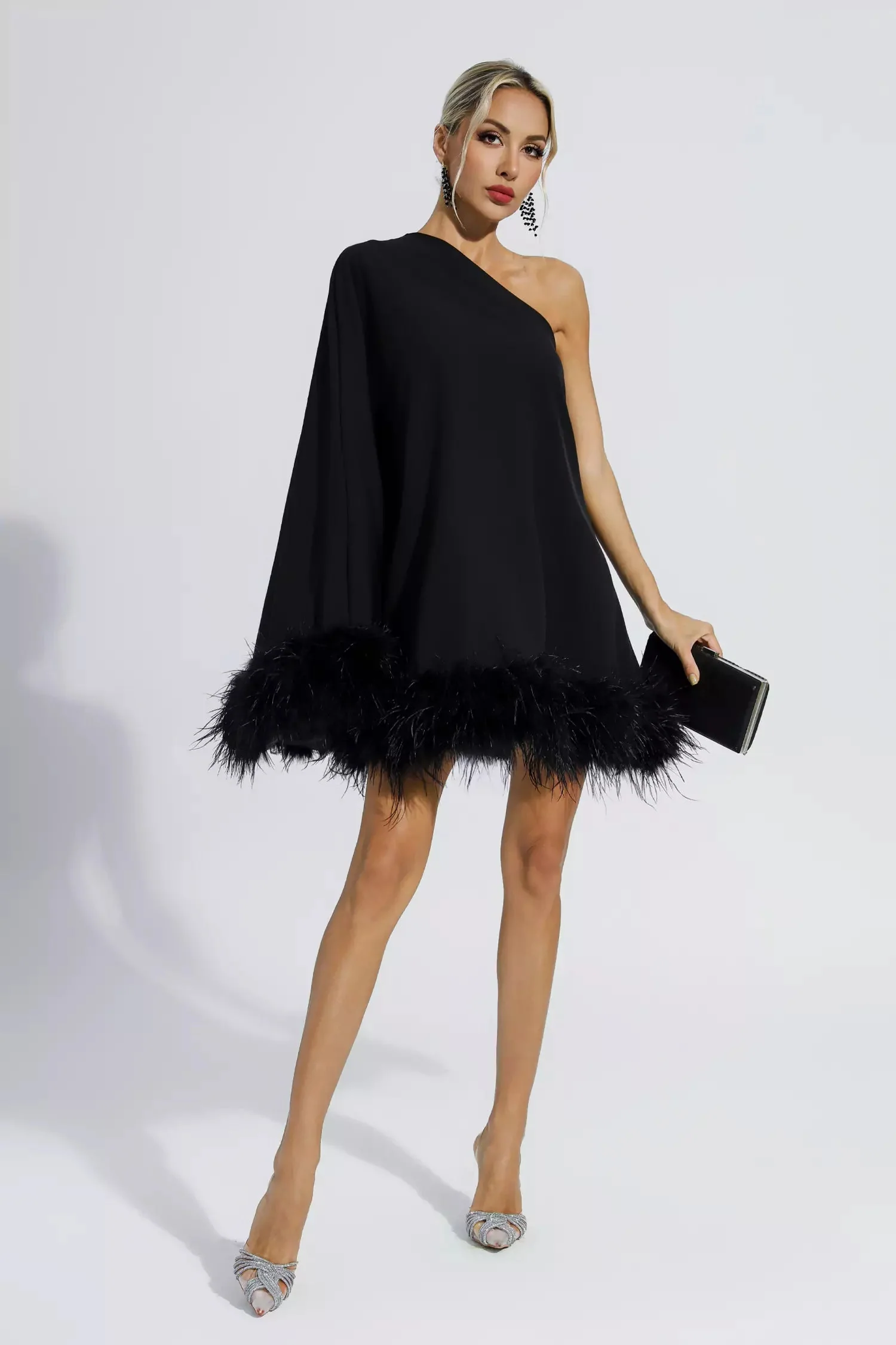 Ailani | Festliches Minikleid mit Federn - Image 6