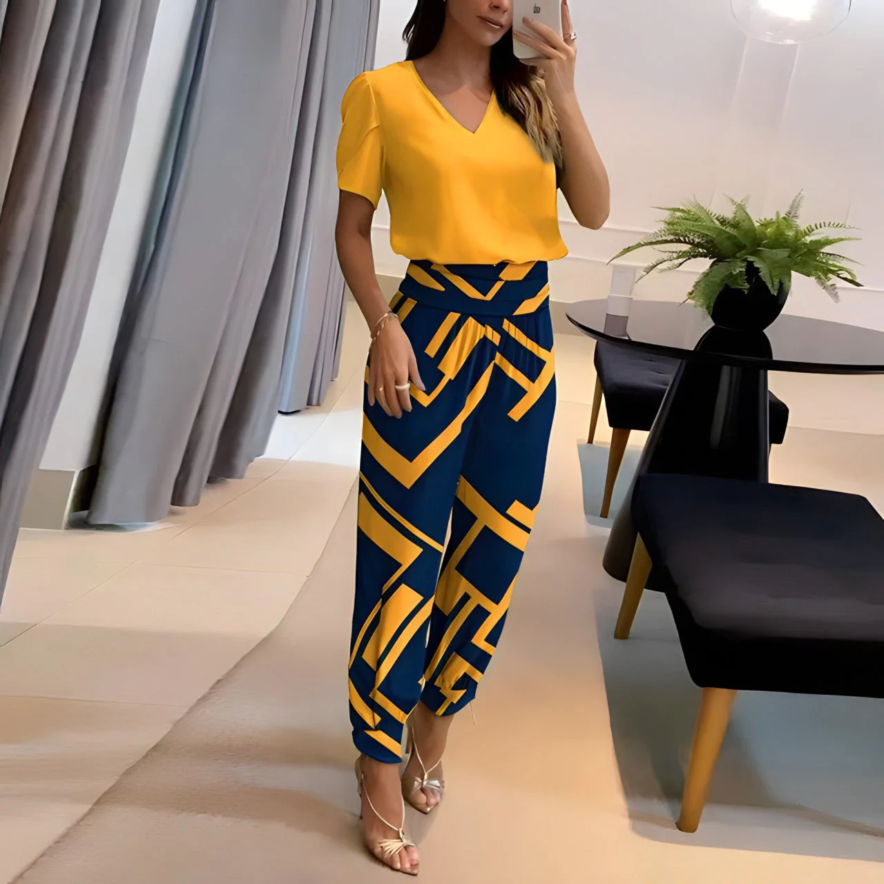 Alexandra | Trendiges Set mit Bluse und Hose