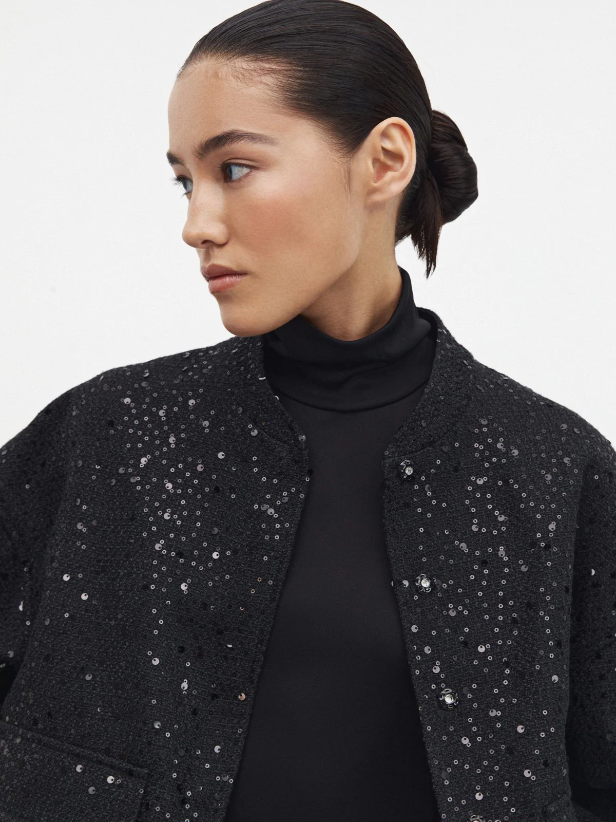 Alexie Jacke mit Pailletten