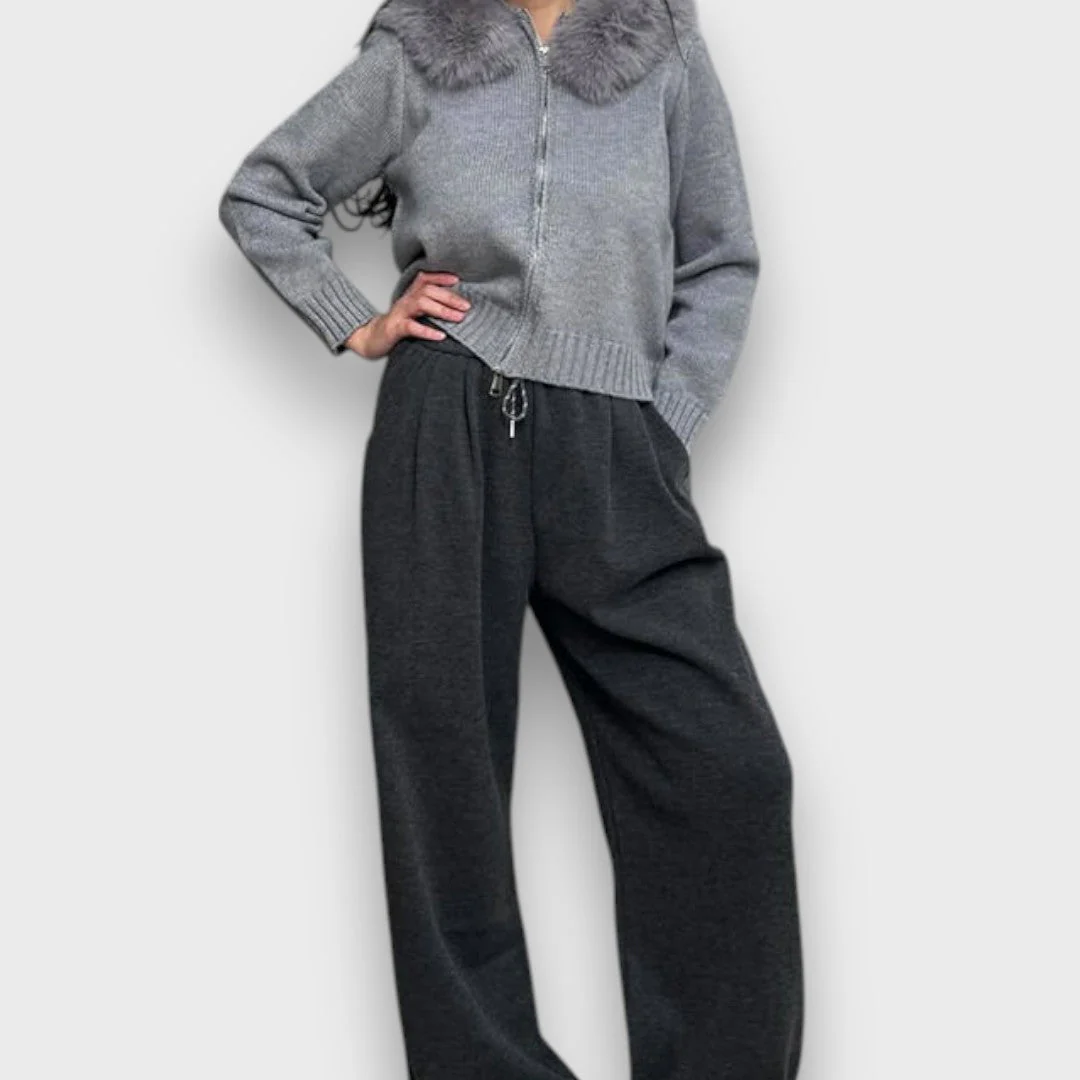 Alisanne – Strickjacke mit Reißverschluss und Faux-Fur-Kragen - Image 9