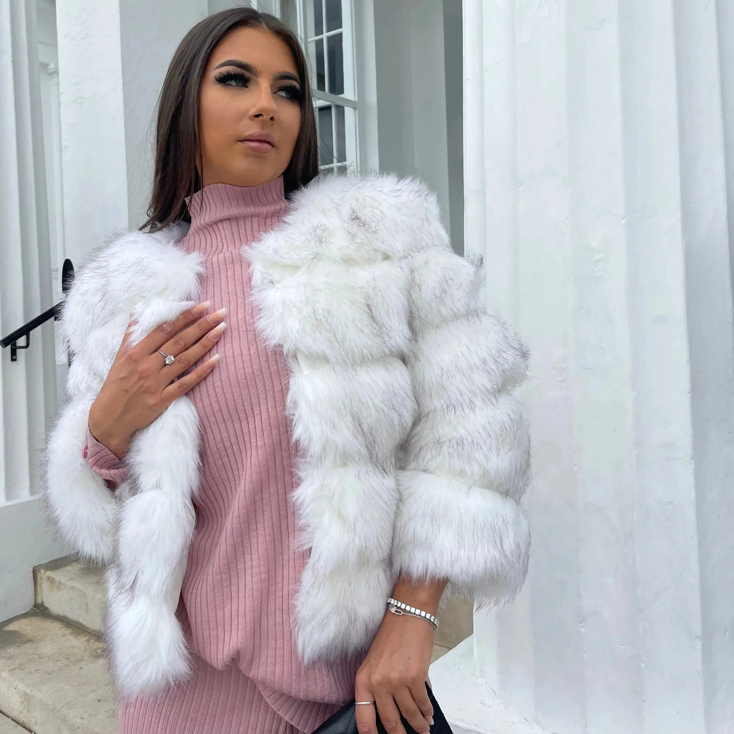 Amelie | Elegante Kunstfelljacke für Damen Winter - Image 7