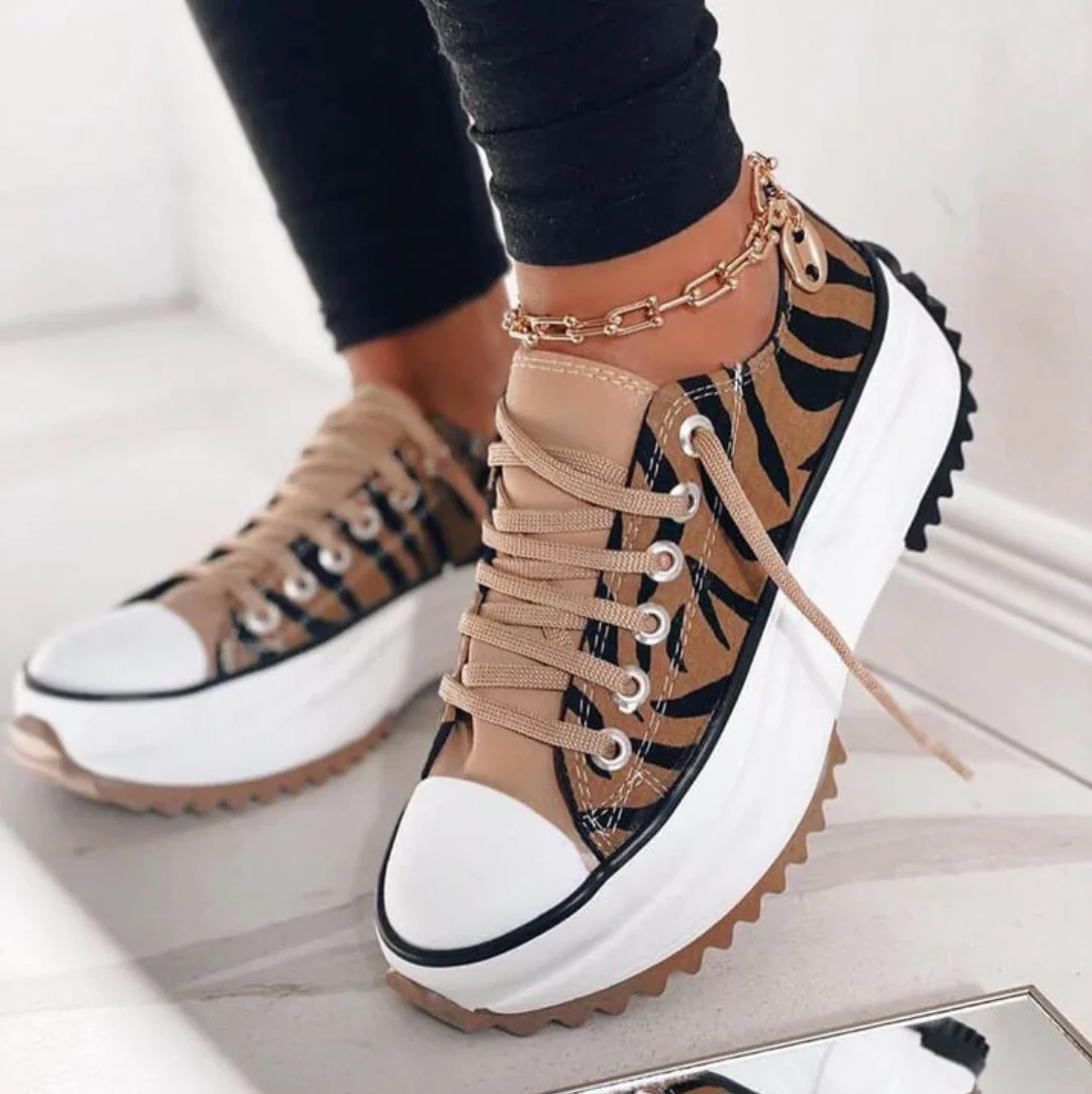 Amelie | Stylische Plateau Turnschuhe für Frauen - Image 3