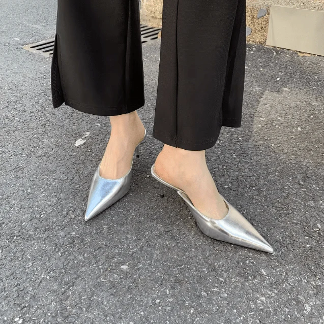 Anastasia Pantoletten mit Absatz und Spitzfuß - Image 3