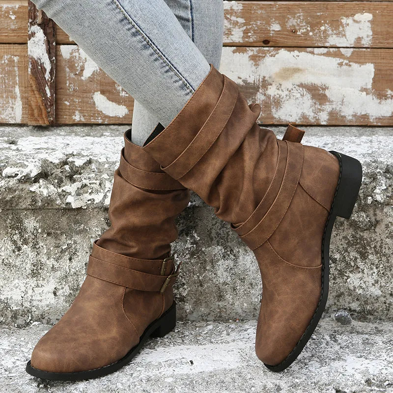 Andrea | Klassische Schwarze Stiefel in Mittlerer Wadenhöhe - Image 2