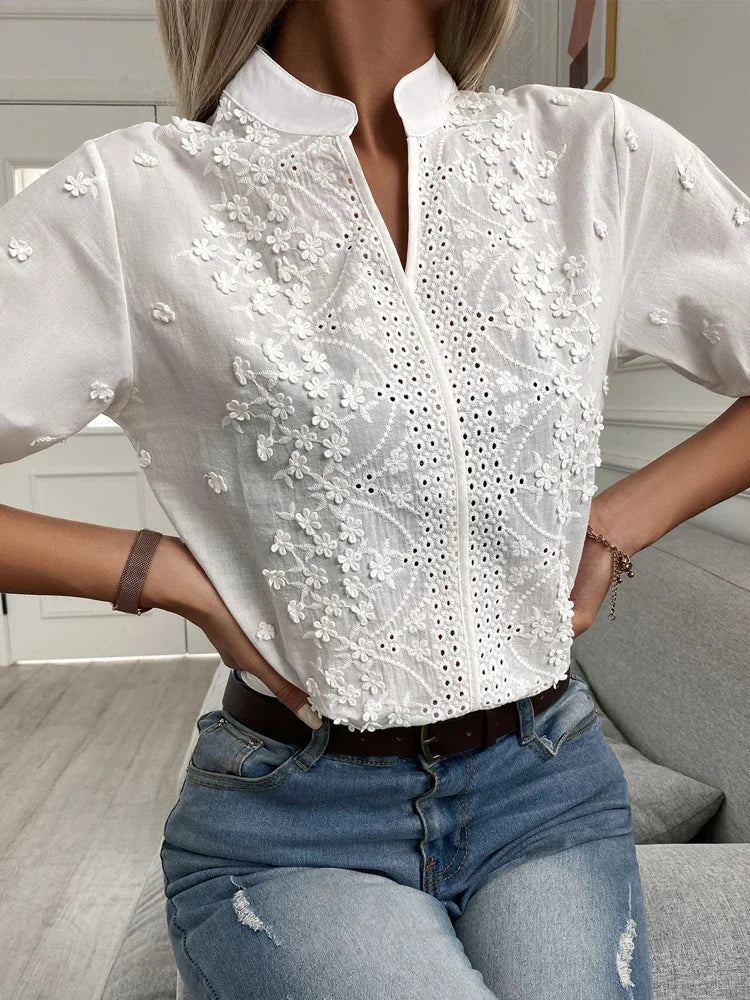 Andrea™ | Schicke Bluse mit V-Ausschnitt - Image 2