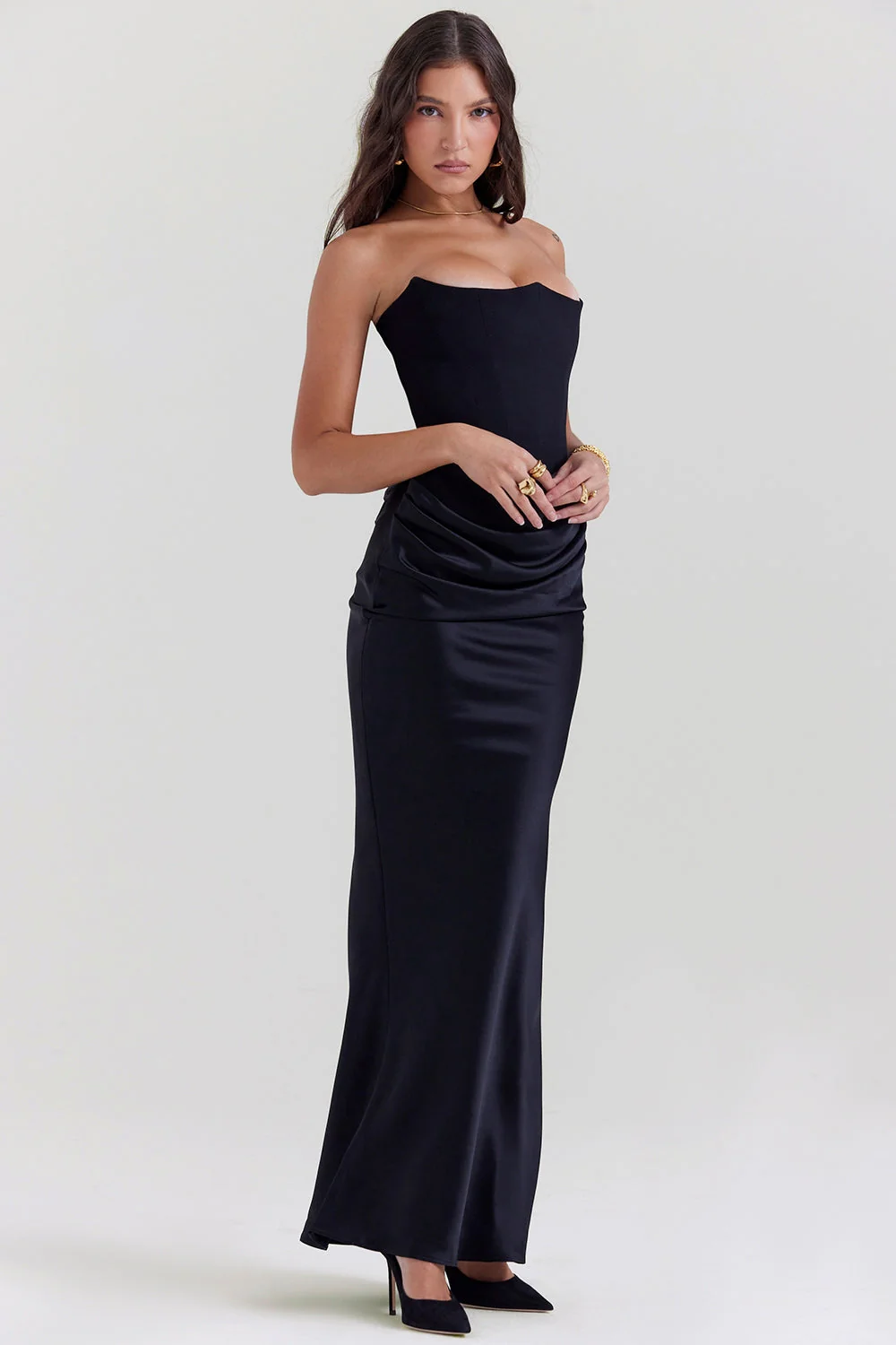 ANIKA I SCHULTERFREIES KLEID