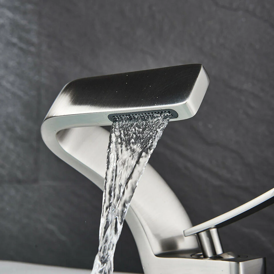 AquaArc Moderner Küchenwasserhahn - Image 7