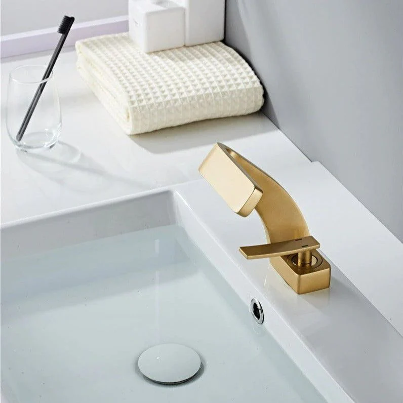 AquaArc Moderner Küchenwasserhahn - Image 9