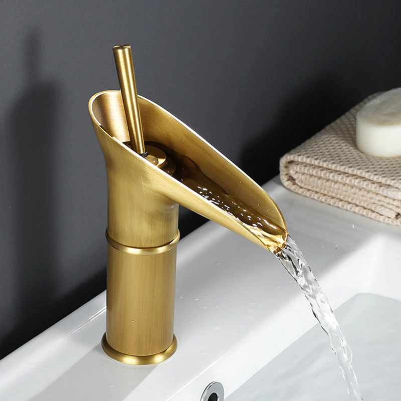 AquaCascade Wasserfallarmatur für das Waschbecken - Image 7