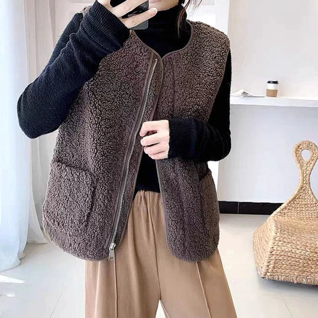 Ärmelloses Gilet aus Kunstwolle - Image 8