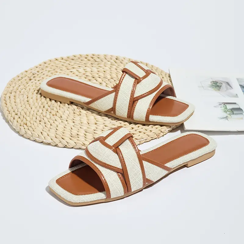 Ashanti | Flache Sandalen mit gekreuzten Riemen