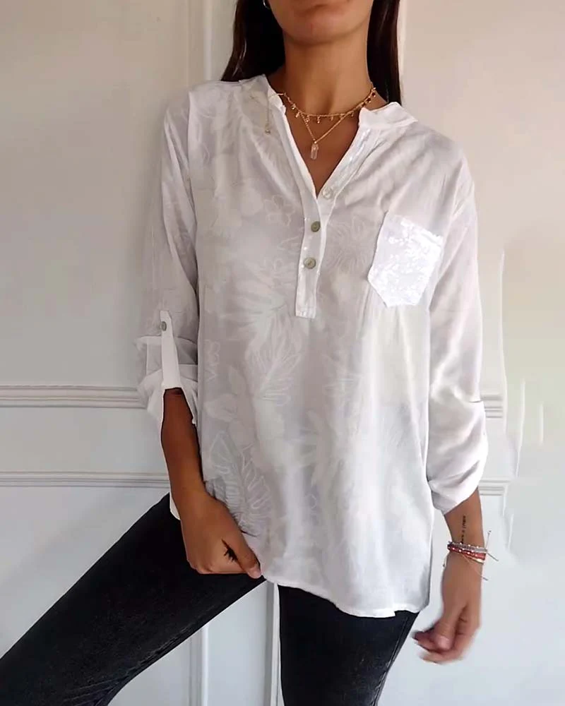 Astrid | Bluse mit V-Ausschnitt und Knopfleiste - Image 6