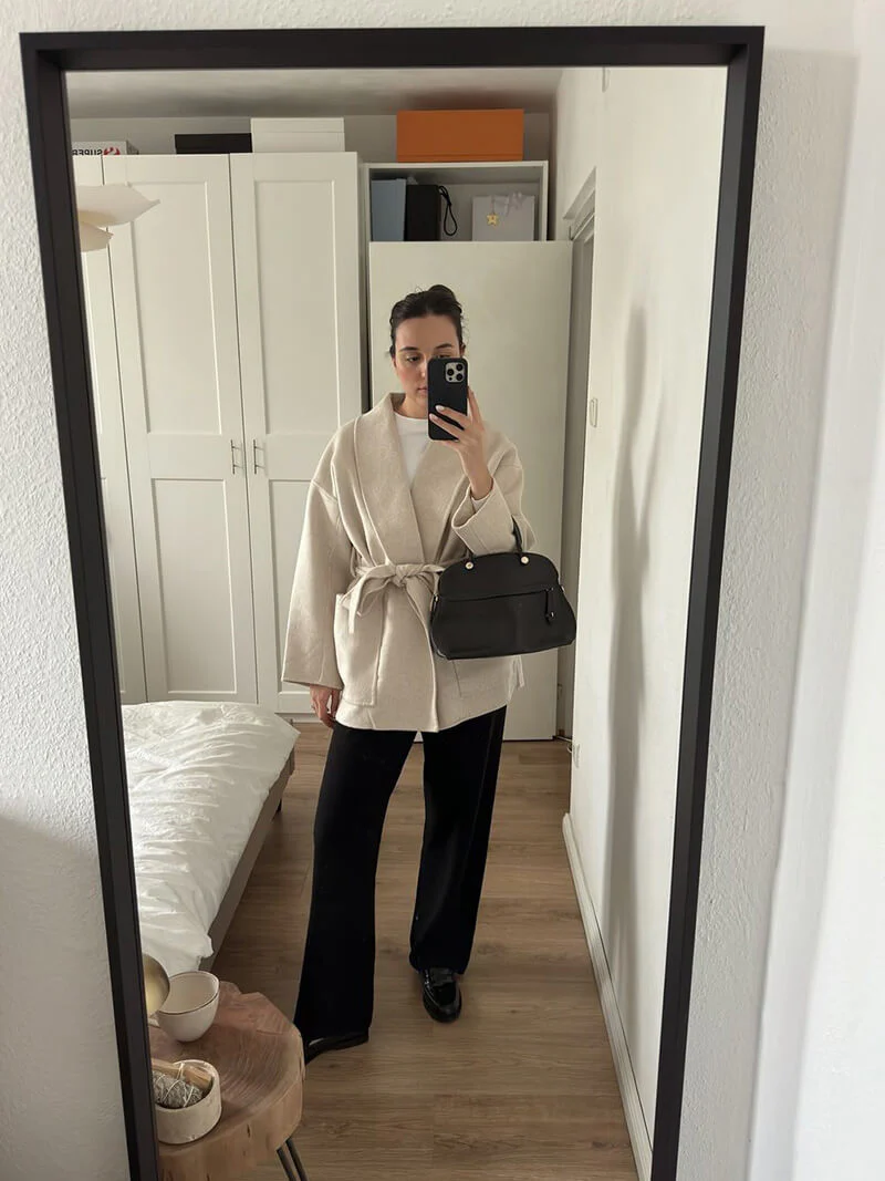 BARBARA I ESTÉTICA STRICKJACKE - Image 2