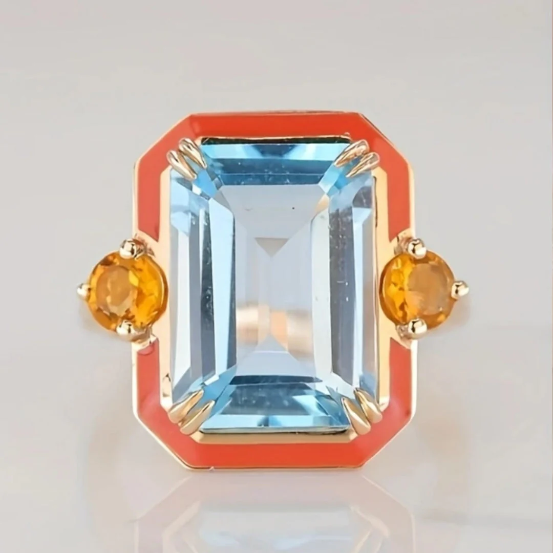 Blauer und roter Vintage-Ring