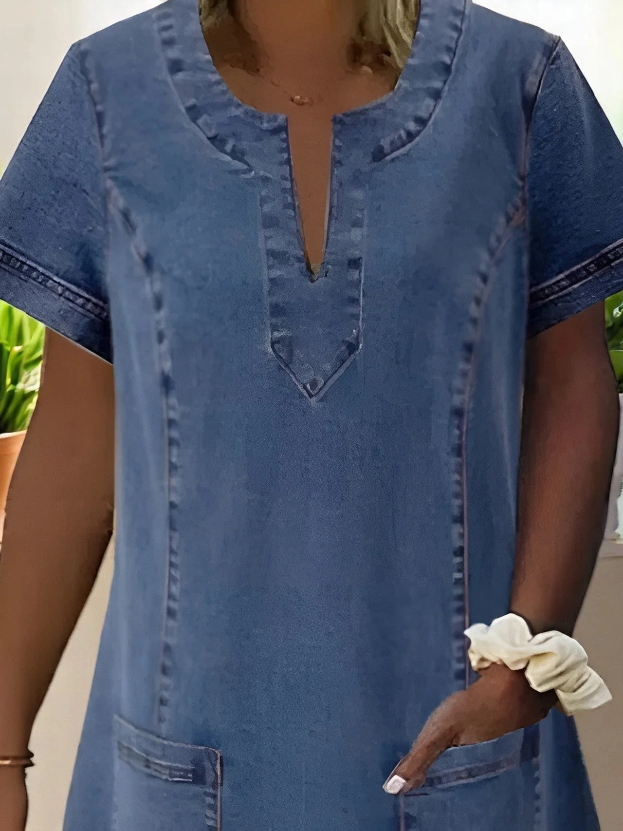 Blythe | Sanftes Denim-Kleid mit kurzen Ärmeln
