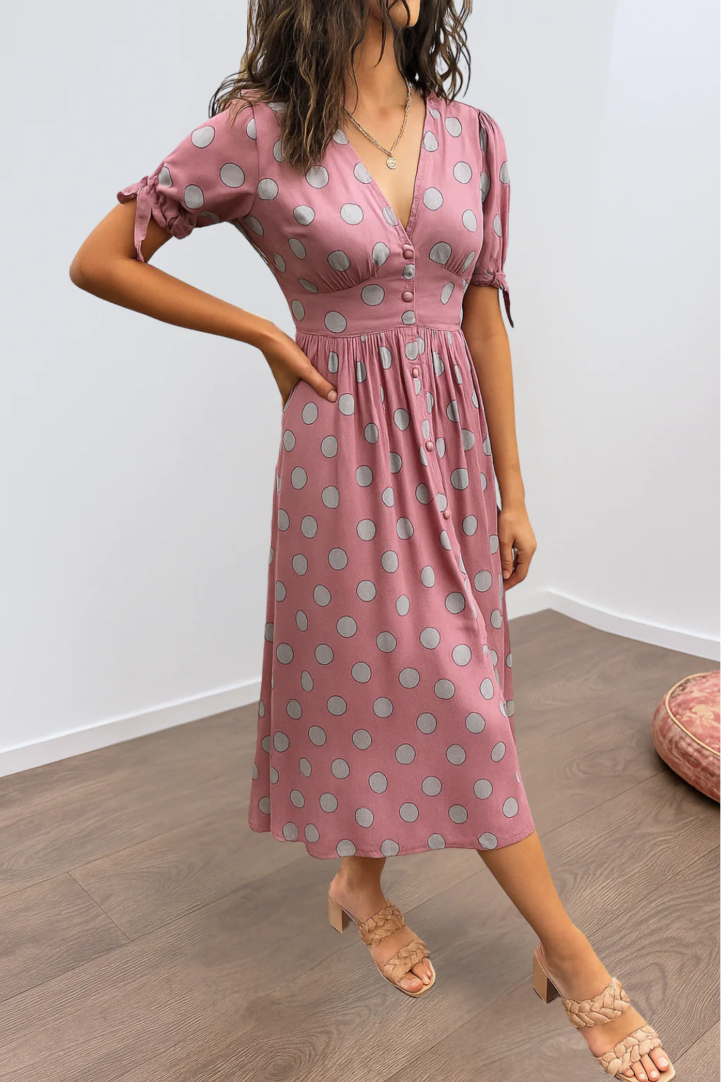 Brigitte™ | Elegantes Polka Dot Kleid mit V-Ausschnitt - Image 5