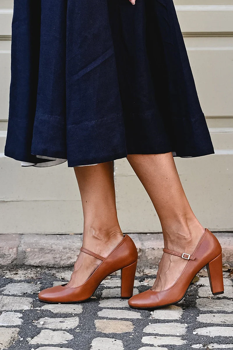 Caella  | Sandalen mit Riemen für den Alltag und kleinem Absatz - Image 3