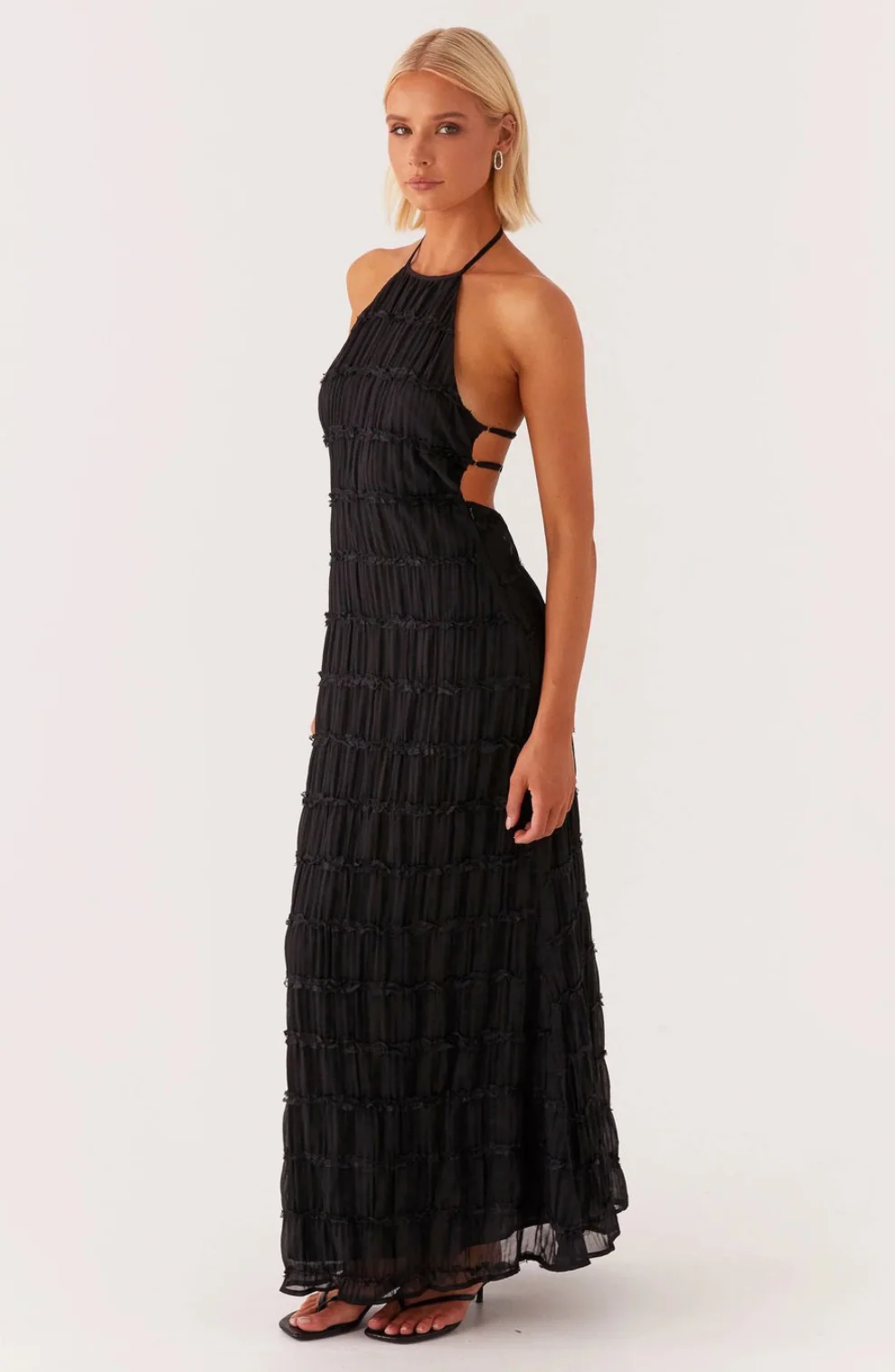 Caroline | Texturiertes Halterneck-Maxikleid - Image 8