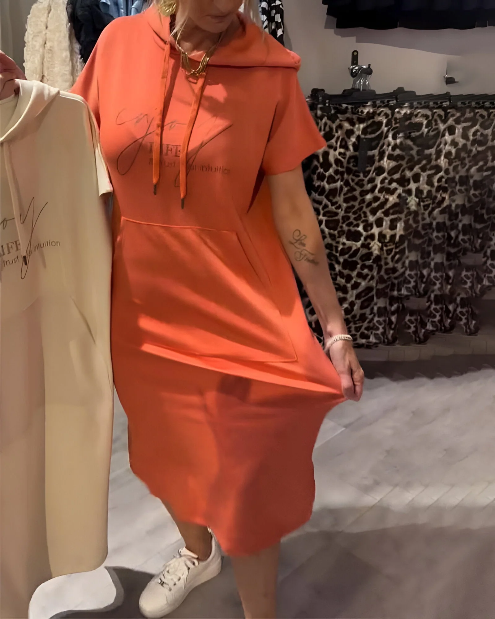 Catalina | Bequemes Hoodie-Kleid - Image 15