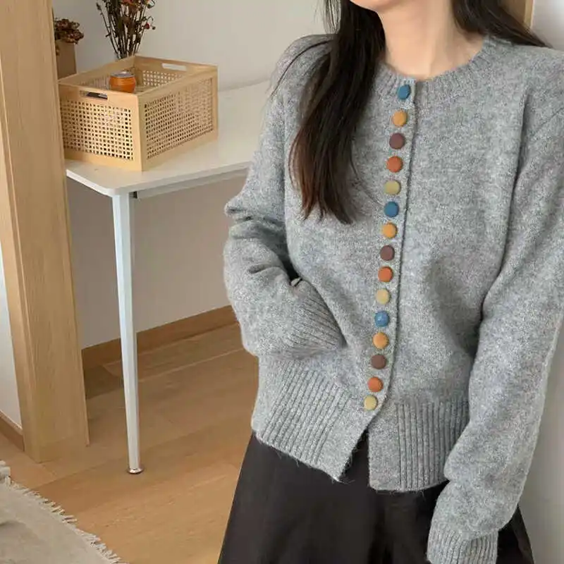 Celestine | Stylischer Knopf-Cardigan - Image 2