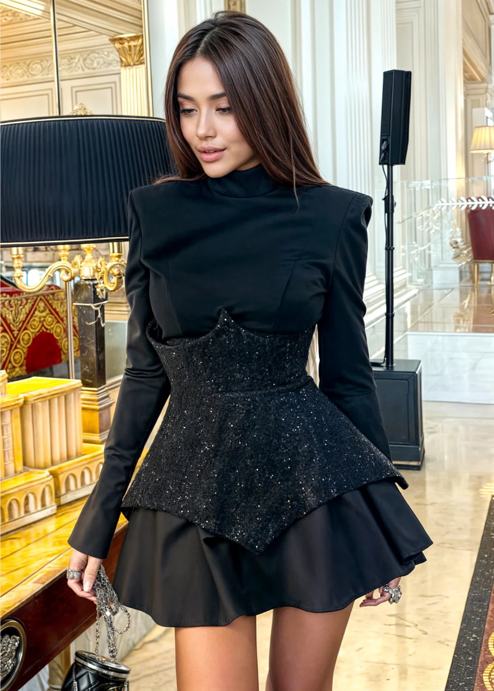 Charlotte | Pailletten-Patch-Minikleid - Image 3