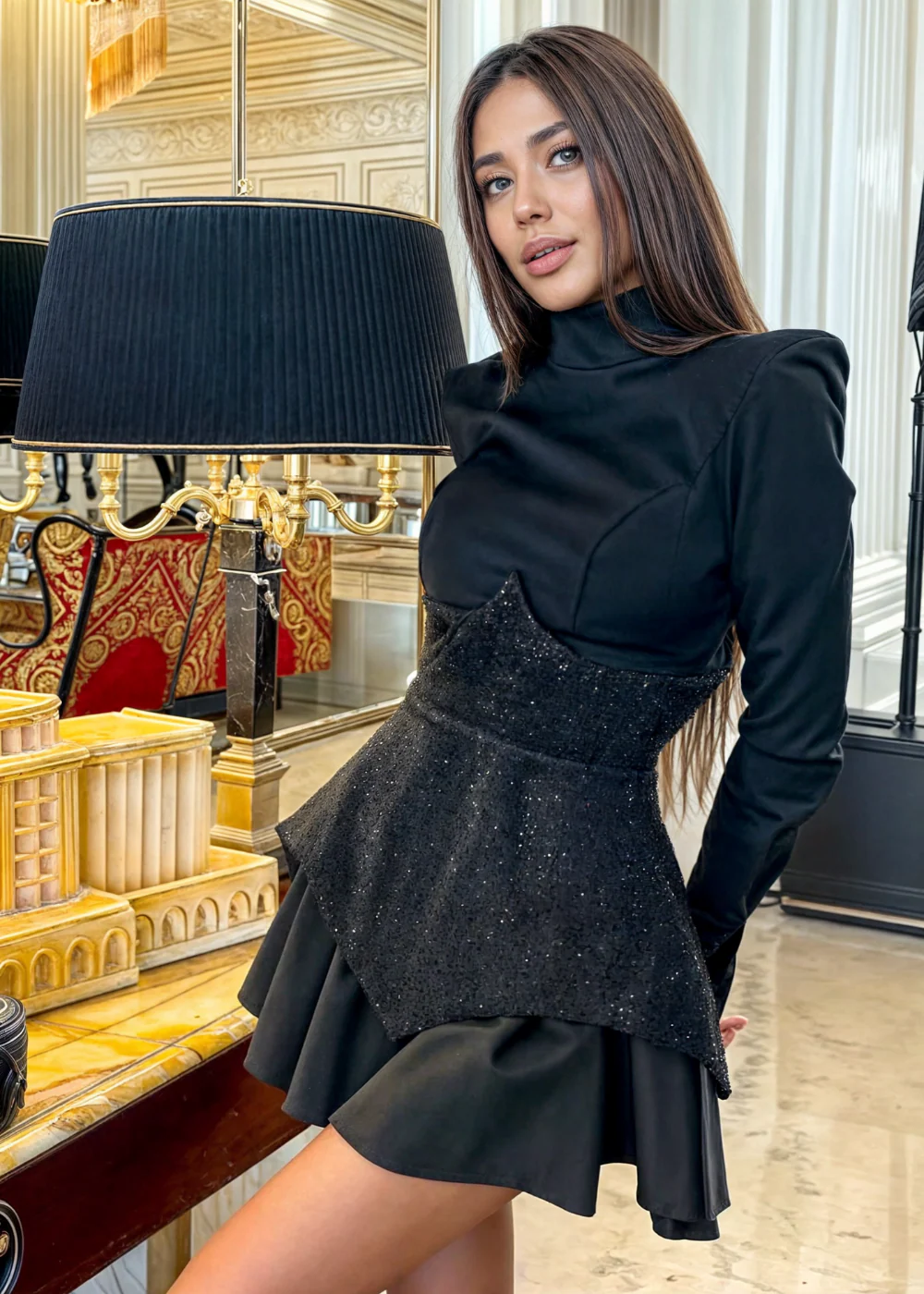 Charlotte | Pailletten-Patch-Minikleid - Image 4