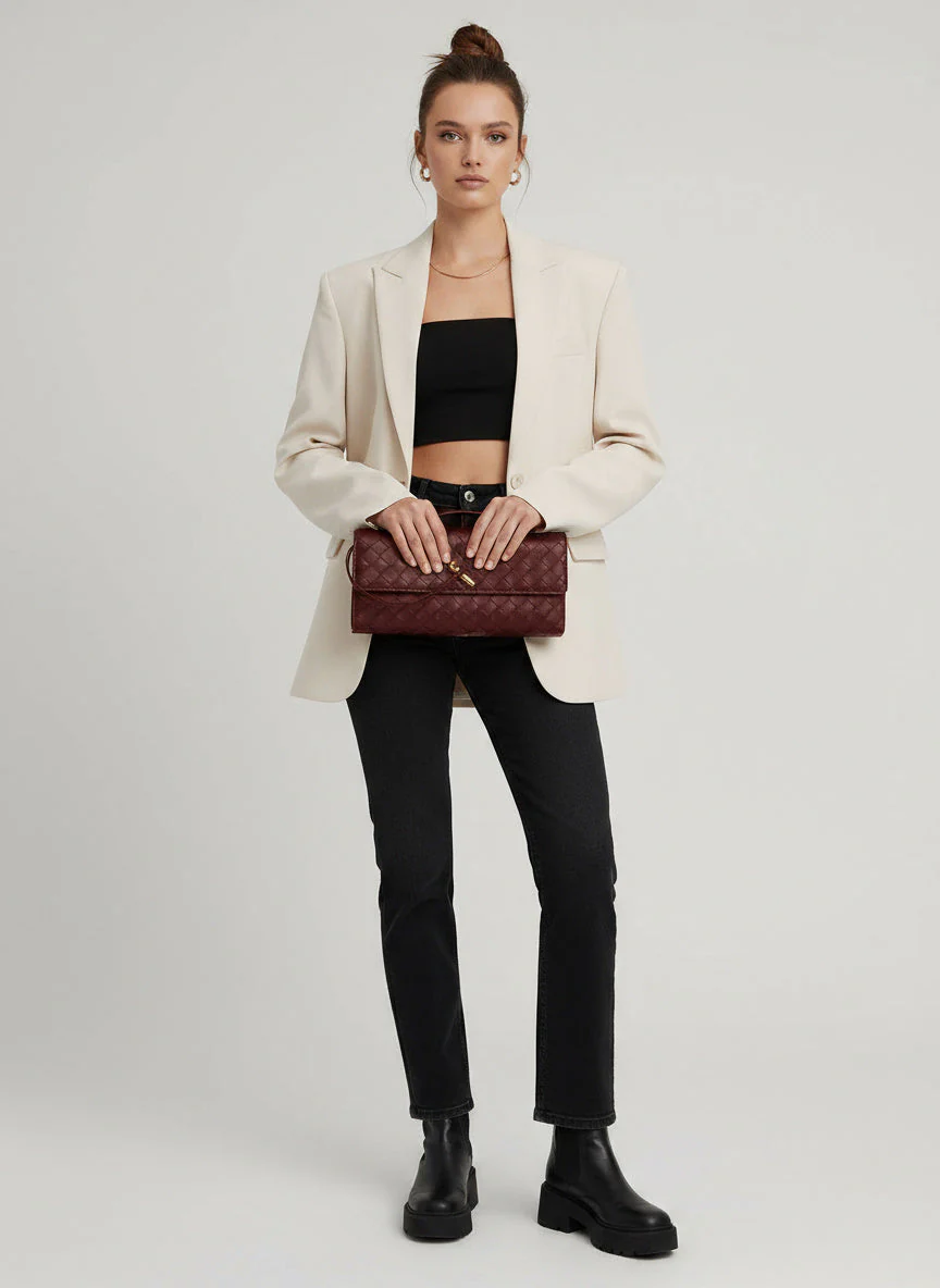 CHLOE - Image 3