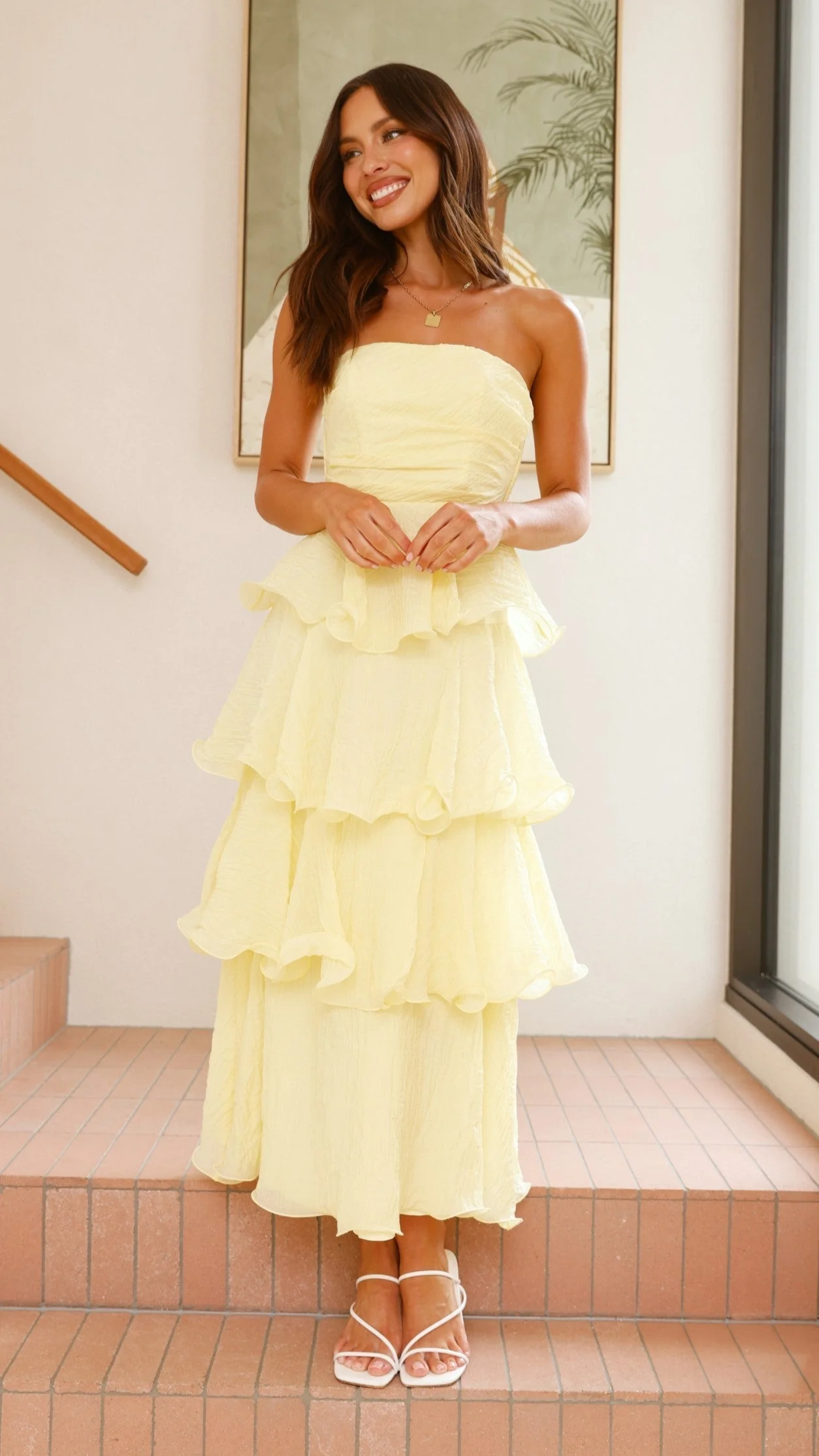 Claire | Schulterfreies Stufen-Maxikleid - Image 2
