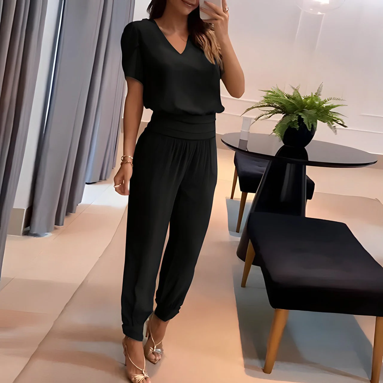 Clara -  Elegantes Set aus Bluse und Hose für Damen - Image 4