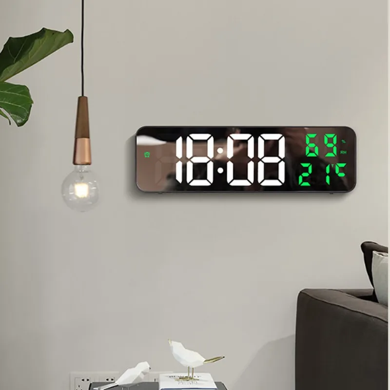 ClimaGlow Smart LED-Wanduhr – Überblick über Zeit und Klima - Image 2
