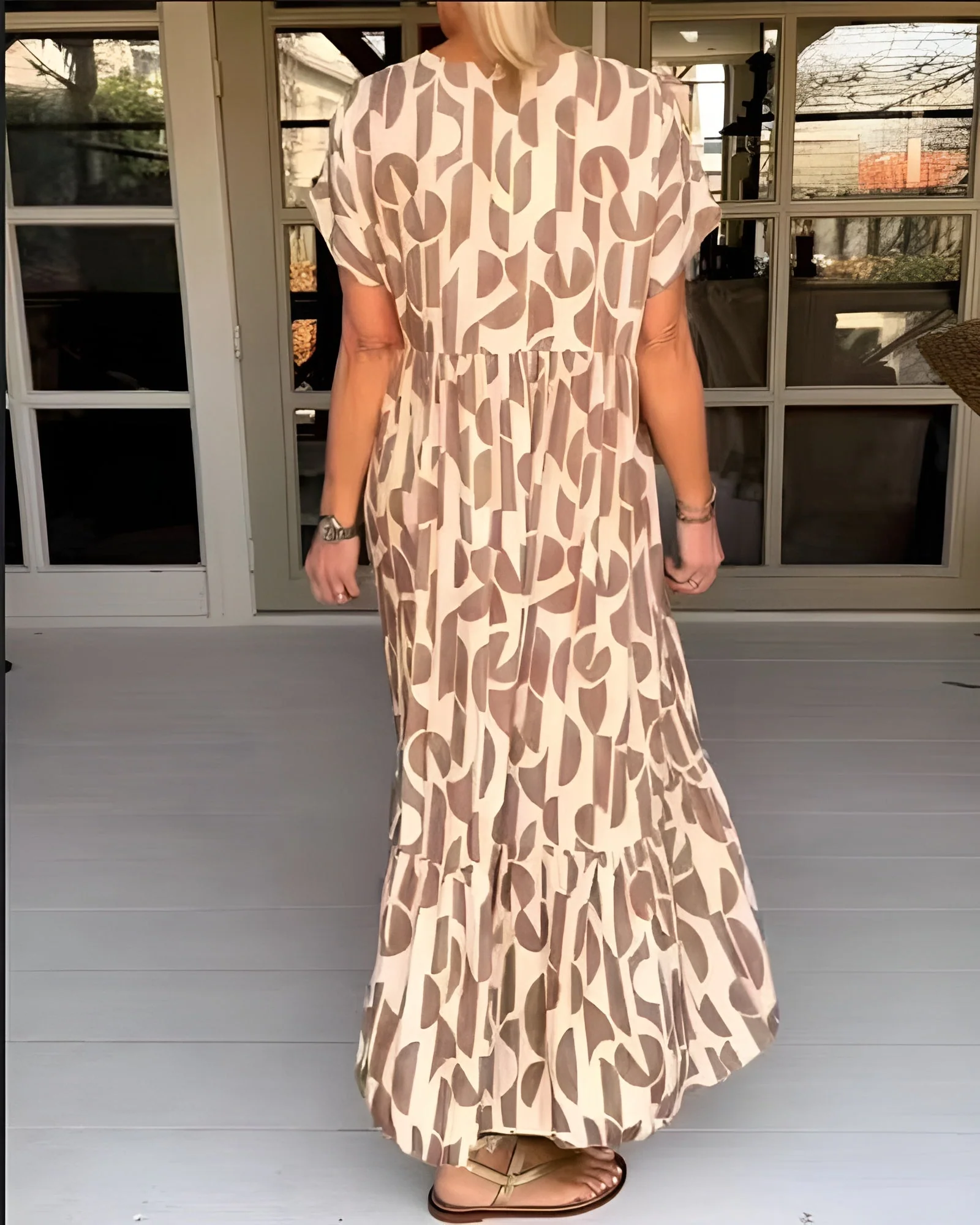 Colette | Fließendes Kleid mit V-Ausschnitt - Image 2