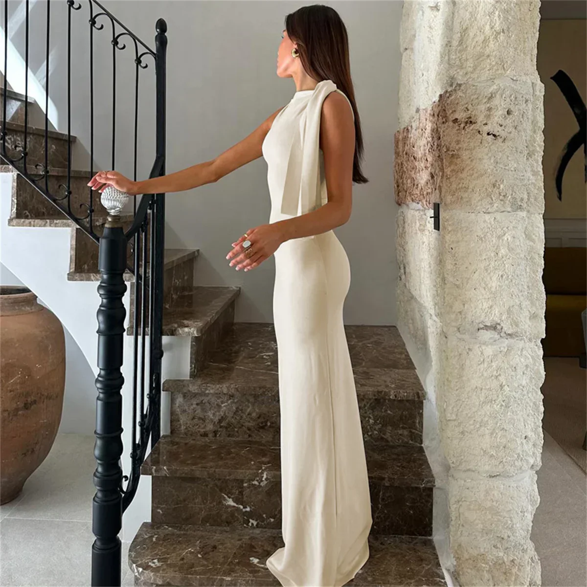 Cristina - Langes Kleid mit Bindeband an der Schulter - Image 2
