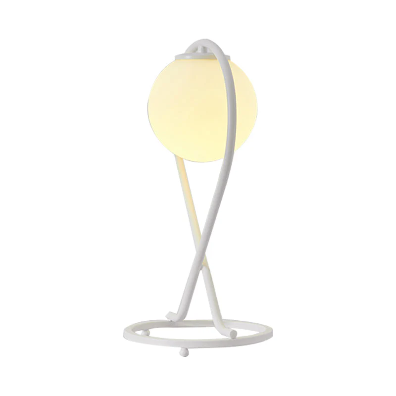 Crosstique – modernes lineares Nachttischlicht aus Eisen - Image 3