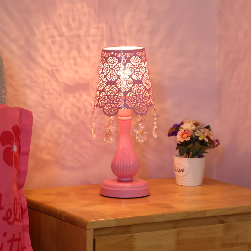 Crystallum – Elegante Ausstechlichter Nachtlampe - Image 3