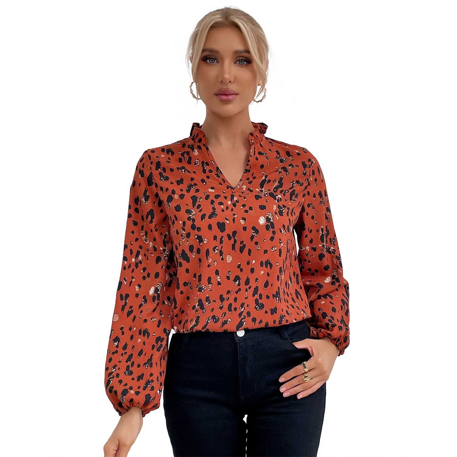 Damen Bluse mit floralem Leopardenmuster und voluminösen Ärmeln - Image 2