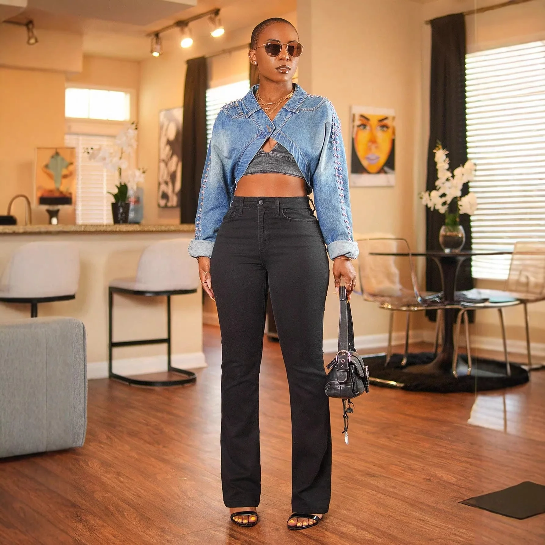 Damen cropped Jeansjacke mit Rüschendetails und taillierter Silhouette - Image 3