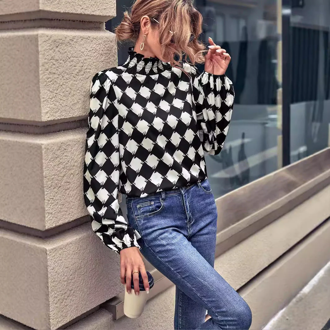 Damen elegante Bluse mit hochgeschlossenem Kragen und grafischem Muster