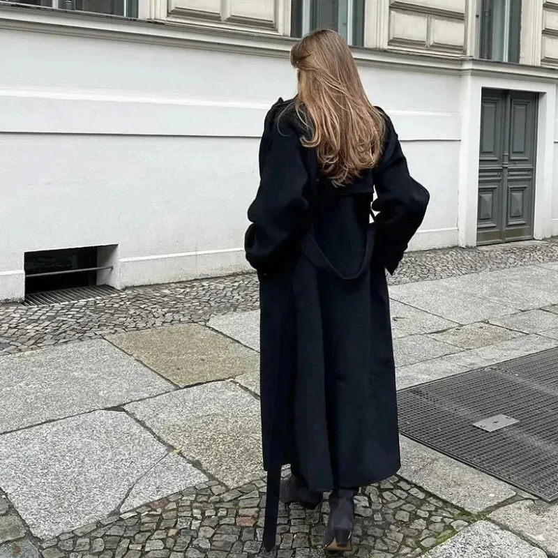 Damen eleganter schwarzer Vintage-Mantel | Übergroß - Image 3