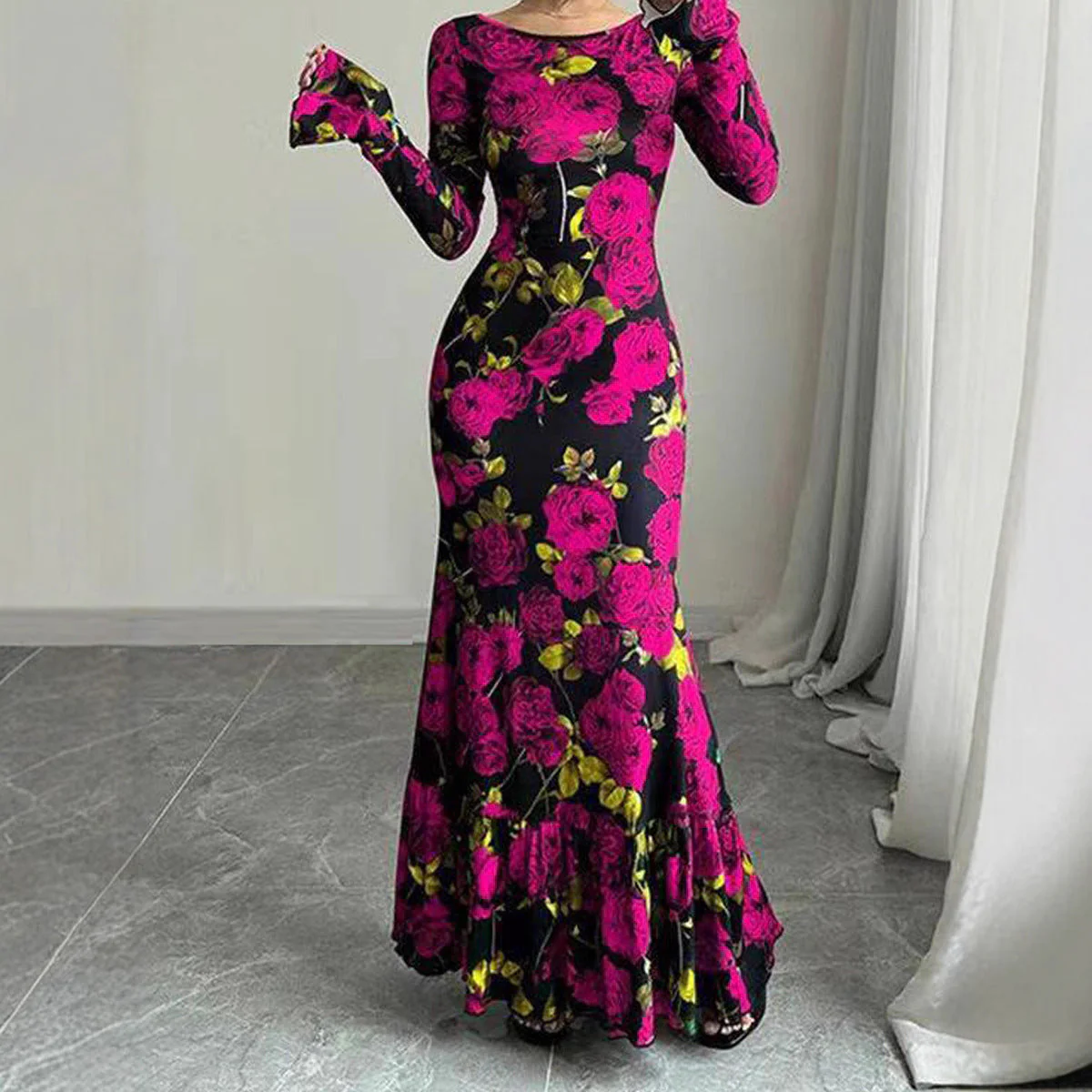 Damen Elegantes Maxikleid mit floralen Rüschendetails und langem Arm - Image 3