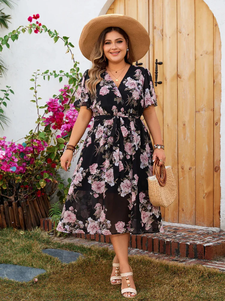 Damen geblümtes Sommerkleid in Übergröße | Midi - Image 5