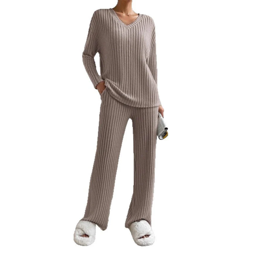 Damen gemütlicher Strickanzug im modernen Rippdesign - Image 4