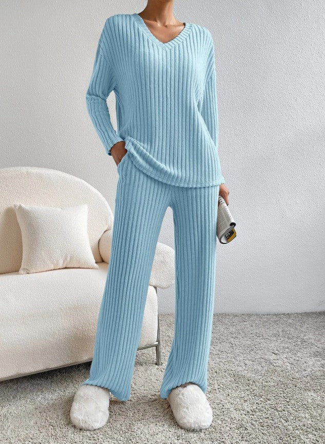 Damen gemütlicher Strickanzug im modernen Rippdesign - Image 8