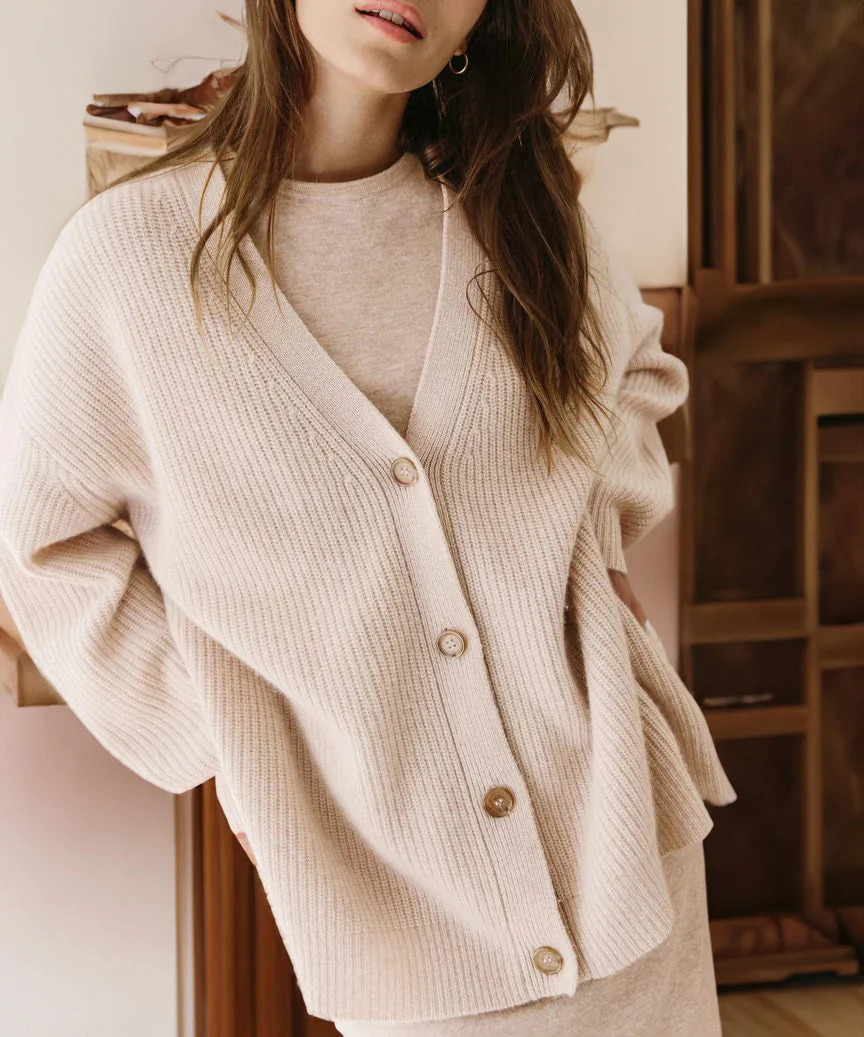 Damen Gerippt Knopf Daunen Strickjacke | Übergröße - Image 16