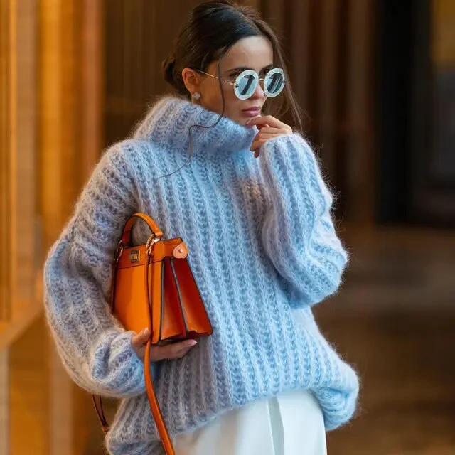 Damen Grobstrick-Rollkragenpullover | Winter - Image 3