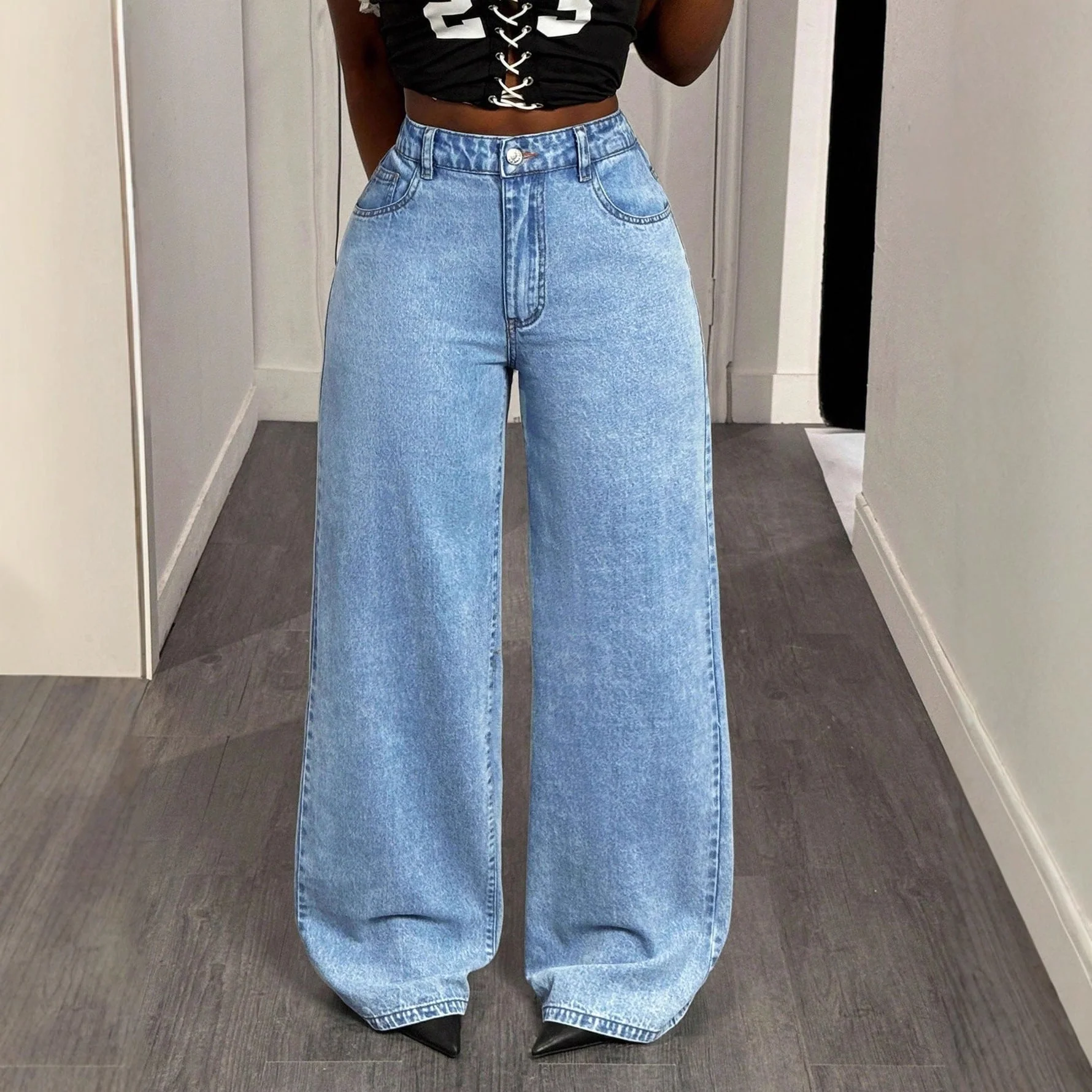 Damen High-Waist Wide-Leg Jeans mit statement Print - Image 4