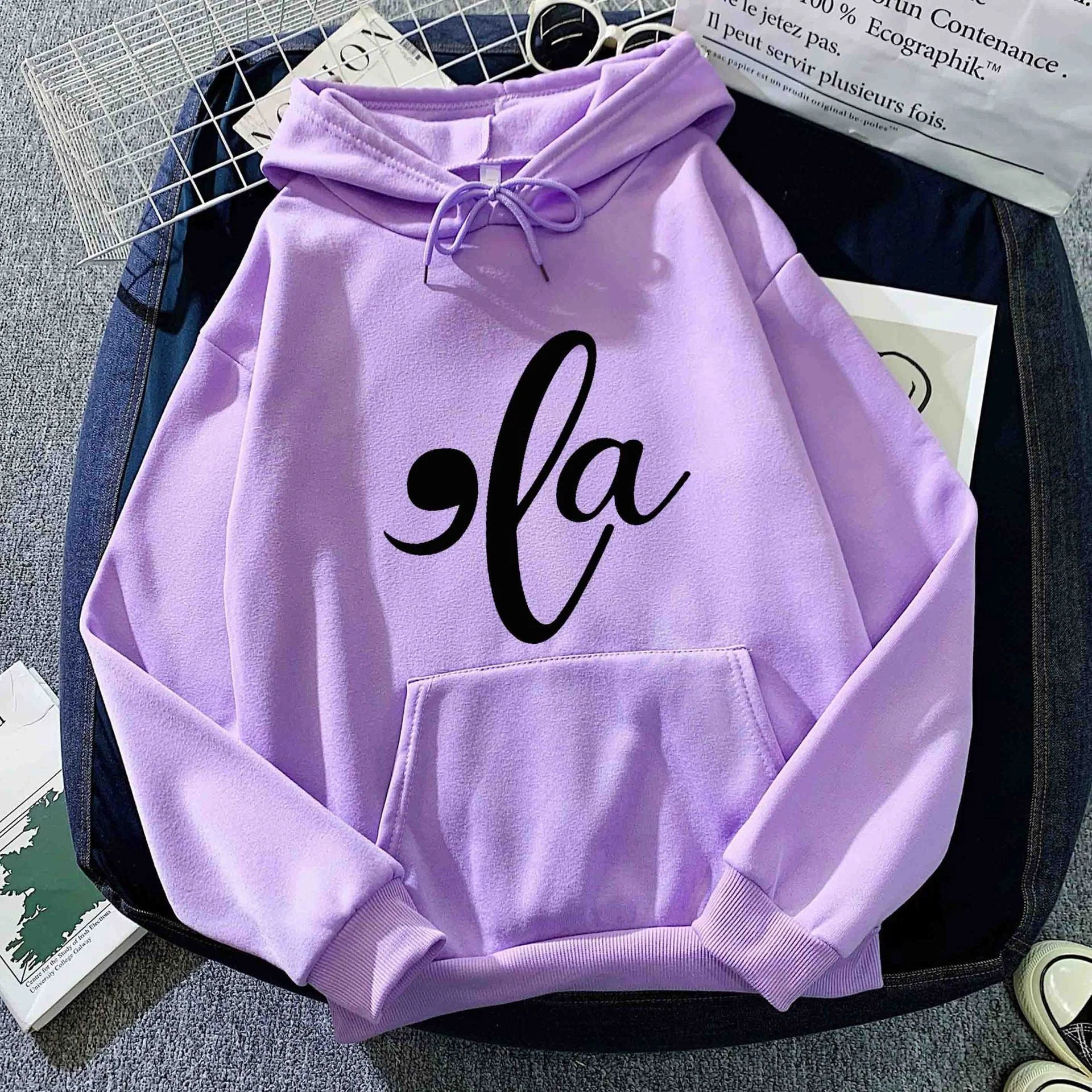 Damen Kapuzenpullover mit kreativem Grafikdesign - Image 11