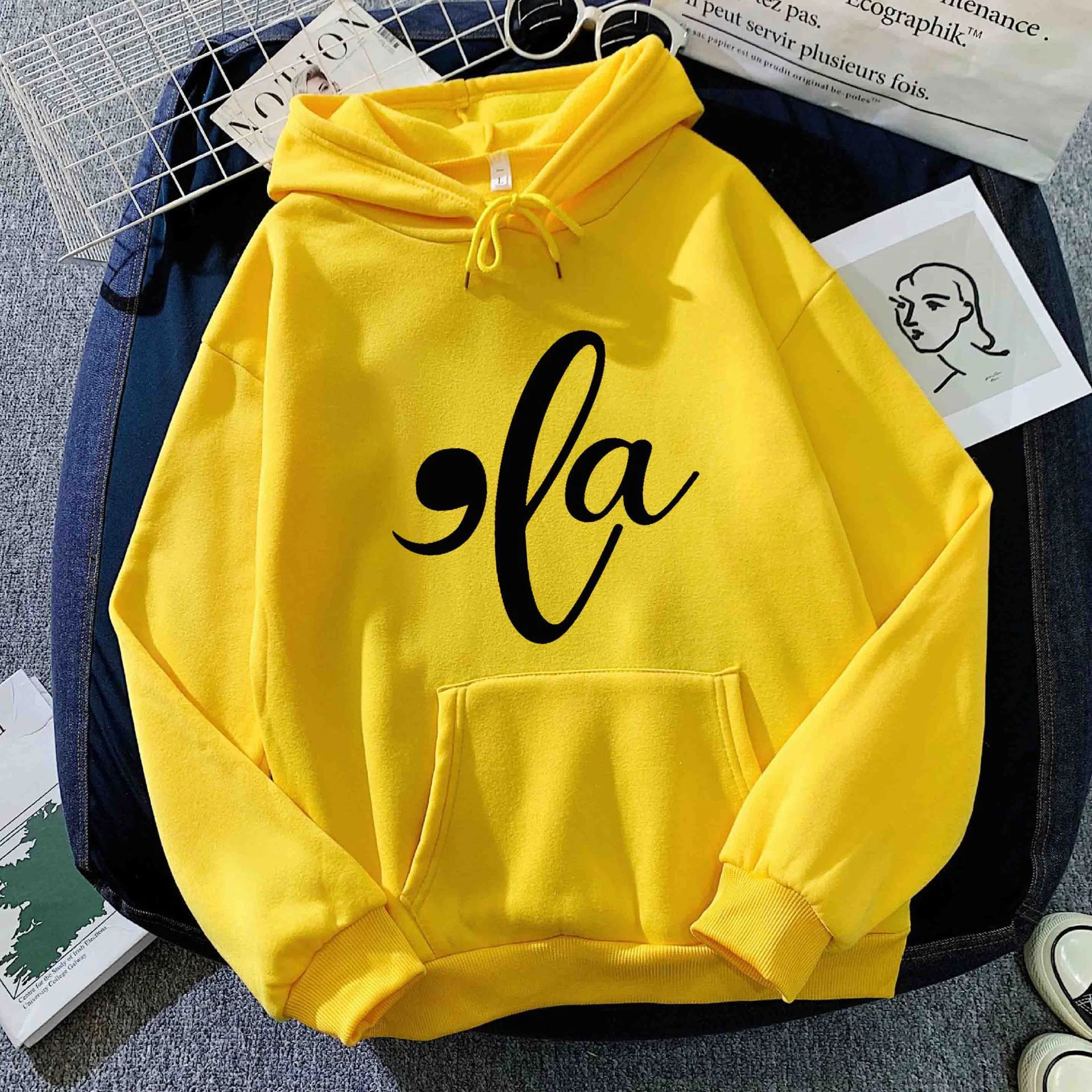 Damen Kapuzenpullover mit kreativem Grafikdesign - Image 19