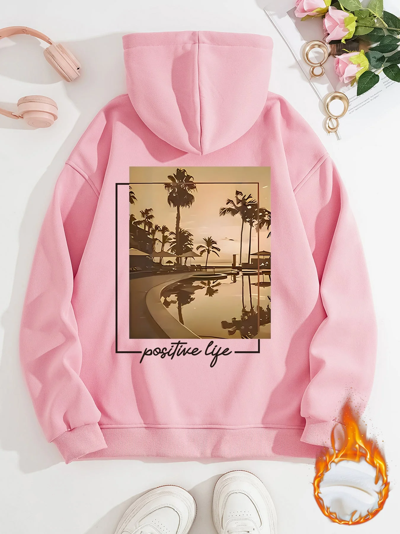 Damen Kapuzenpullover mit urbanem Palmenmotiv und positivem Schriftzug - Image 6